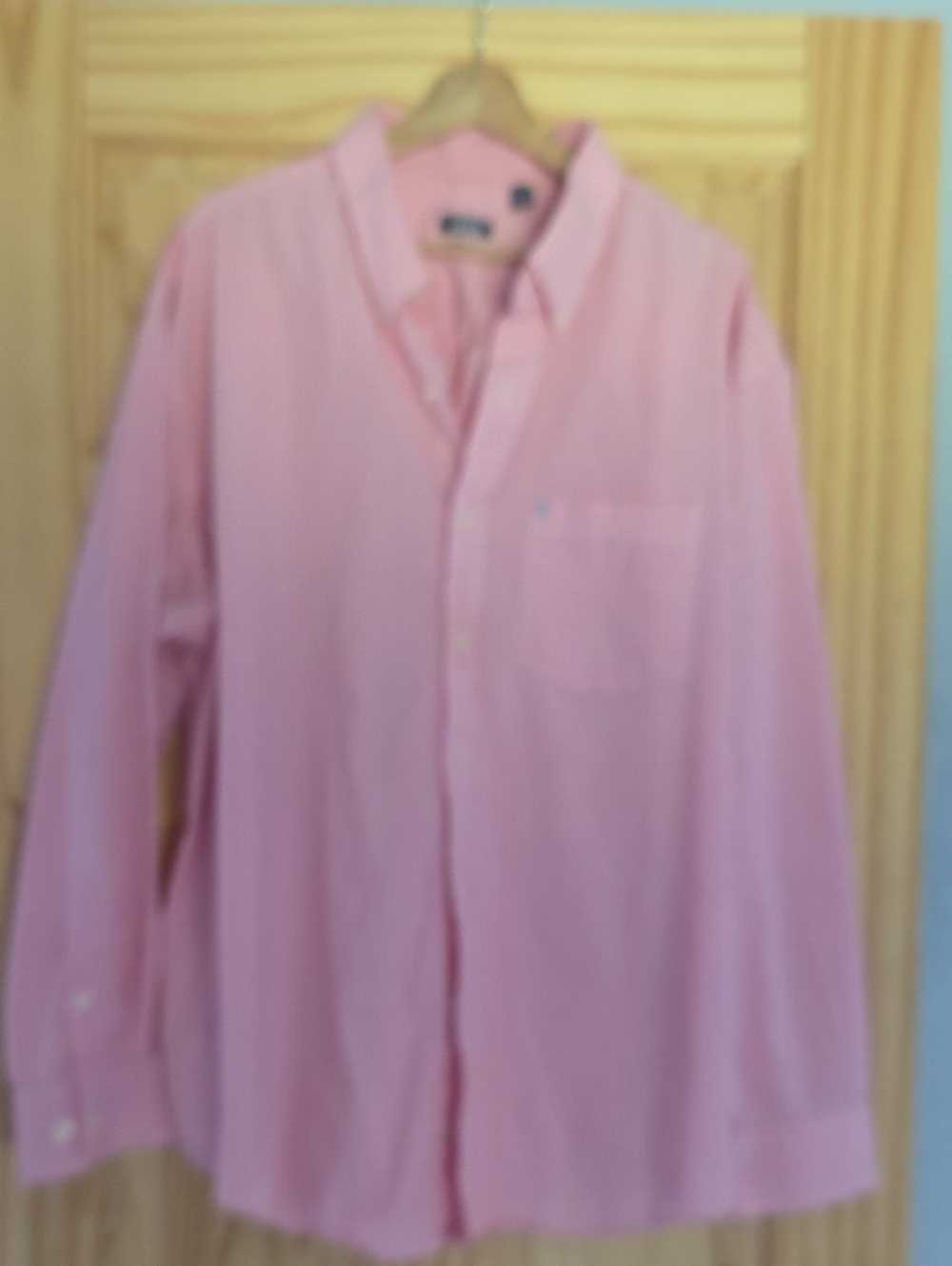Izod Classic Men’s Pink Button-Down Shirt